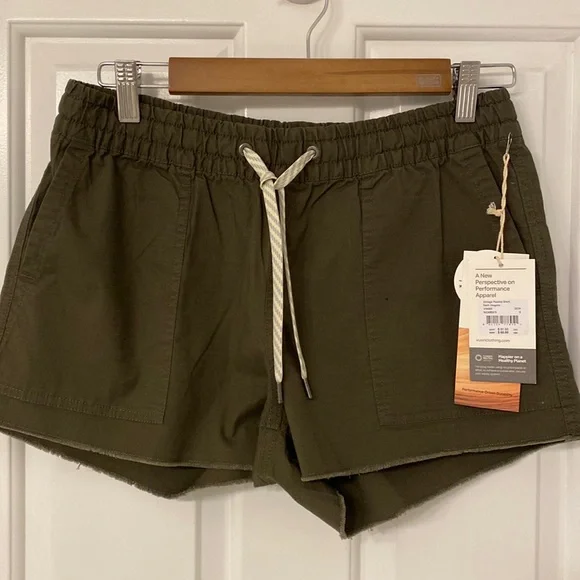 Women’s Vuori vintage, ripstop, short dark, oregano, size small - Picture 1 of 8